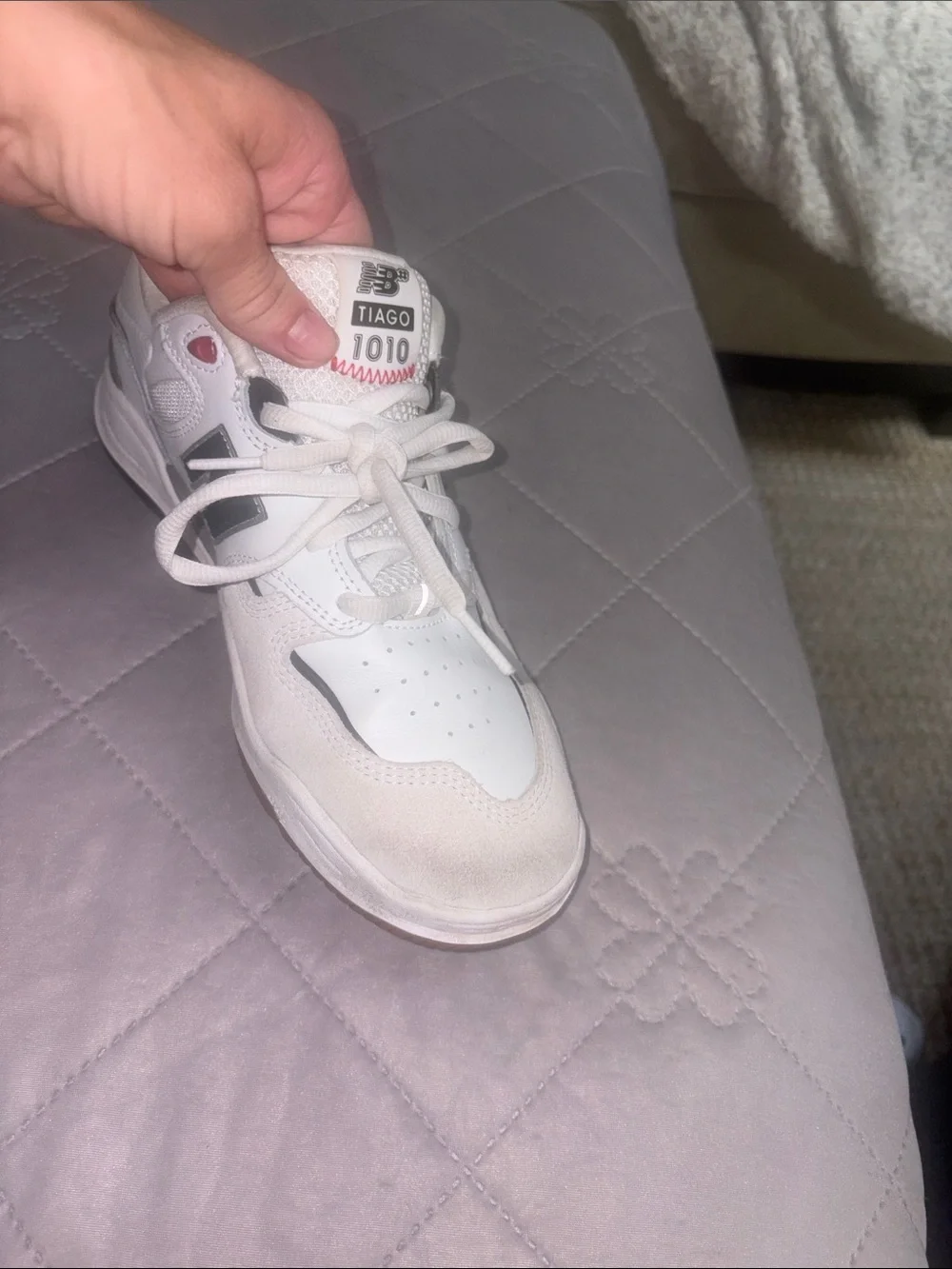 New Balance Men's sz8.5 White and Black Tiago 1010 Sneakers